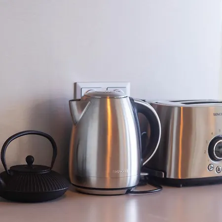 Revalia Fahle Airport Bus-station With Views Daire *