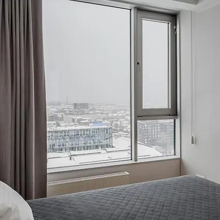 Daire Revalia Fahle Airport Bus-station With Views