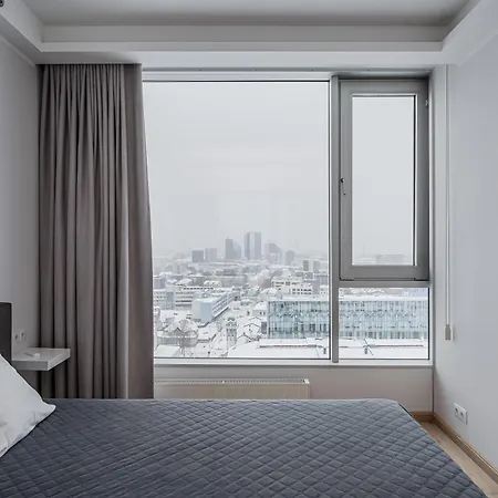 Daire Revalia Fahle Airport Bus-station With Views