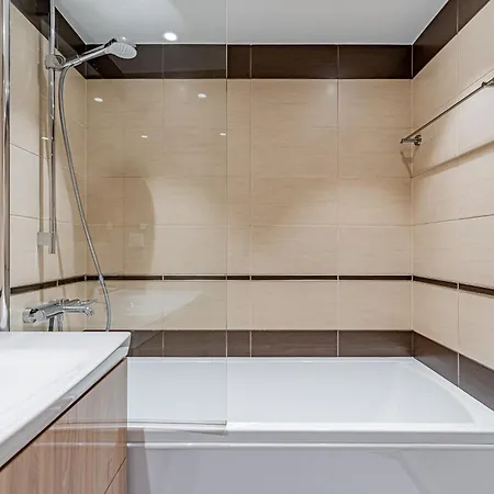 Lägenhet Revalia Fahle Airport Bus-station With Views