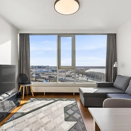 Apartment Revalia Fahle Airport Bus-station With Views