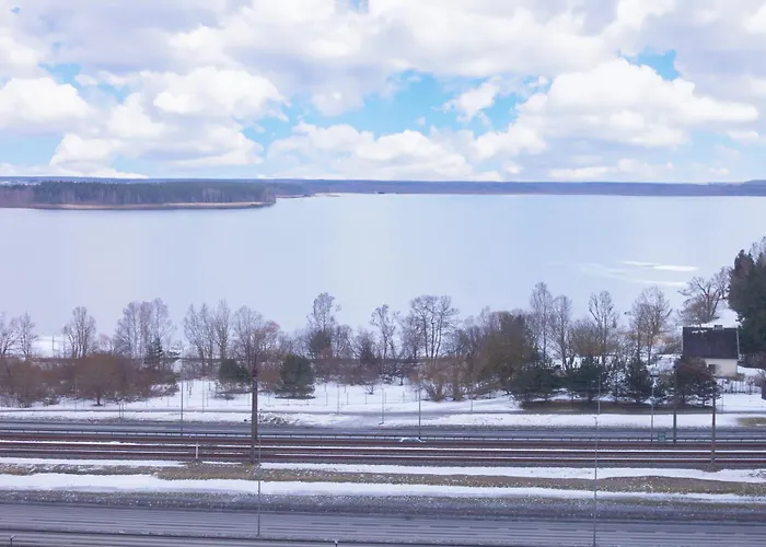 Revalia Fahle Airport Bus-station With Views Reval