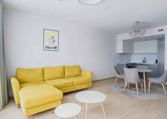 Revalia Fahle Airport Bus-station With Views Apartamento Tallin